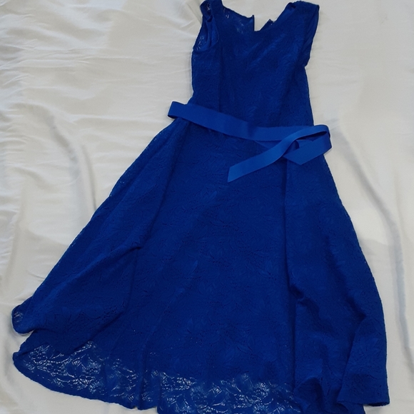 A-Line Lace Dress - Picture 3 of 6